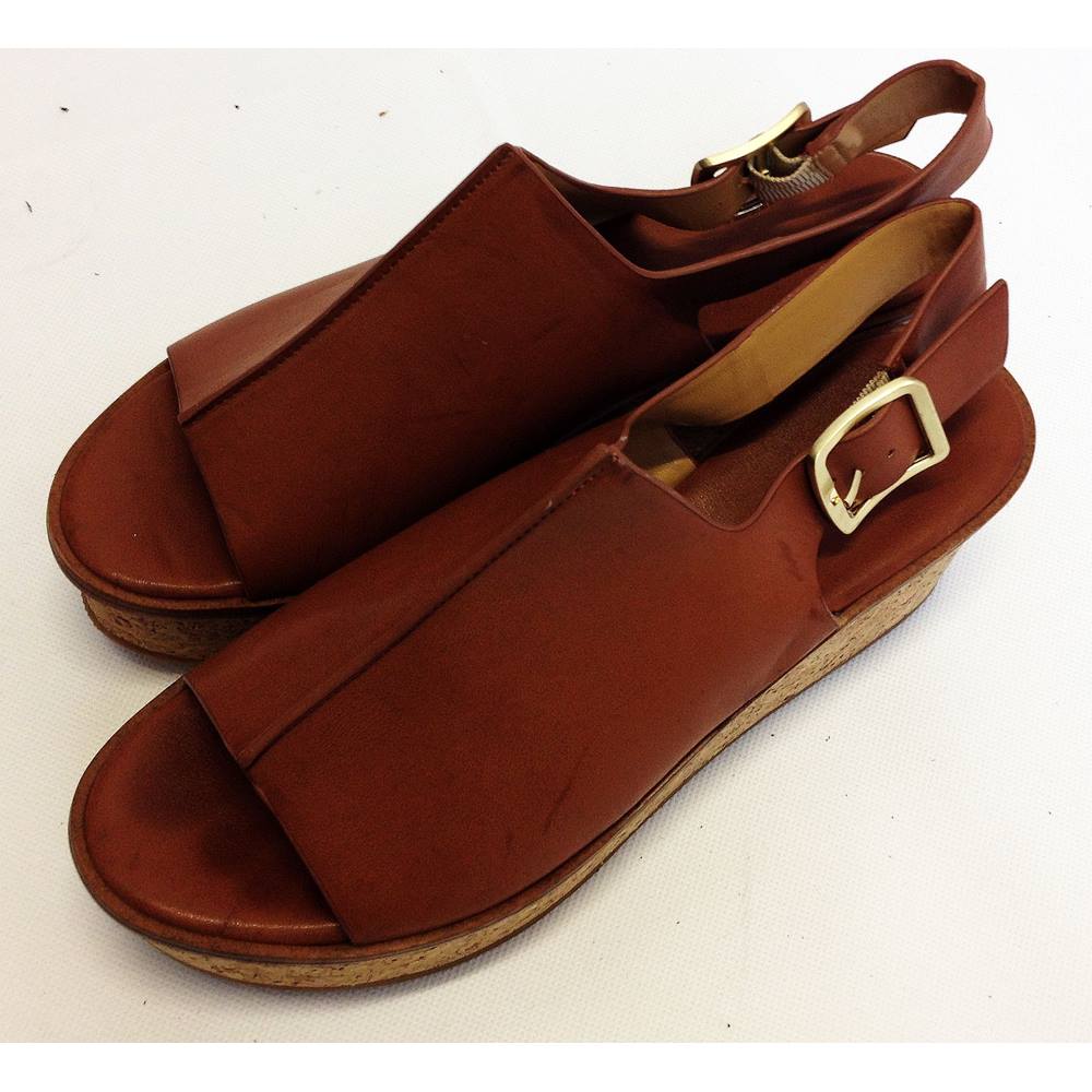Charles and Keith - Size: 5 - Brown - Peep toe shoes | Oxfam GB | Oxfam ...