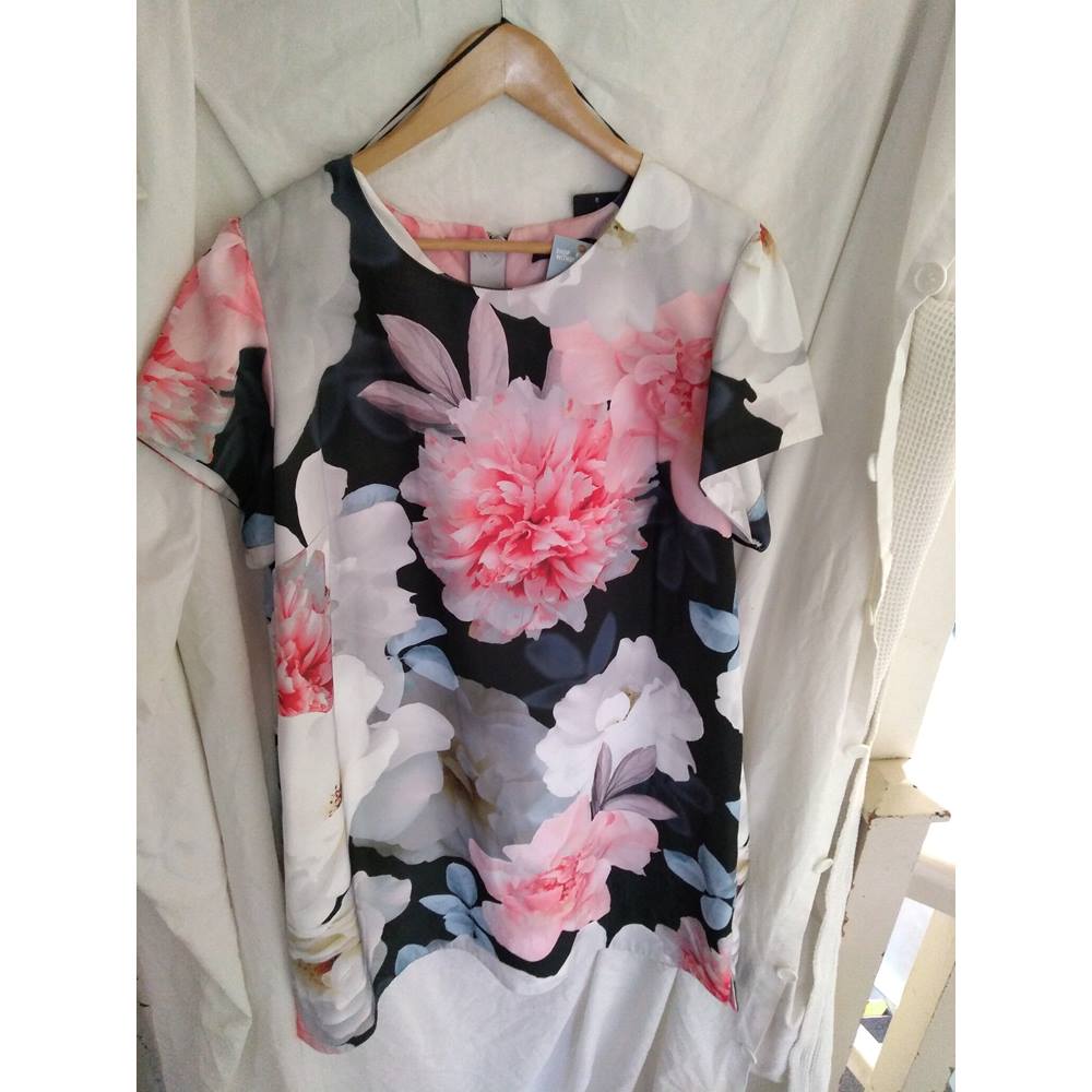Marks and Spencers - Graphic - Floral Dress - Size 22 -BN M&S Marks ...