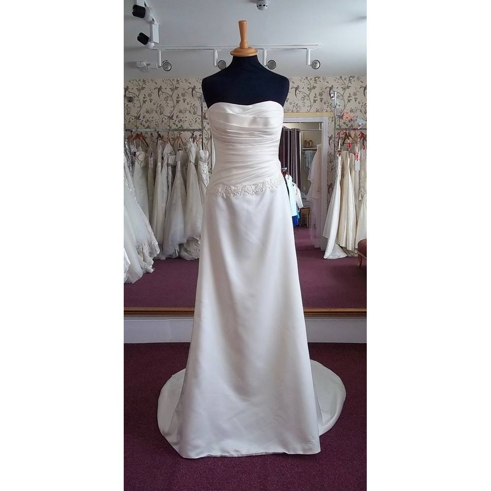 Unbranded Ivory Sleeveless Wedding Dress Size 8 For Sale In
