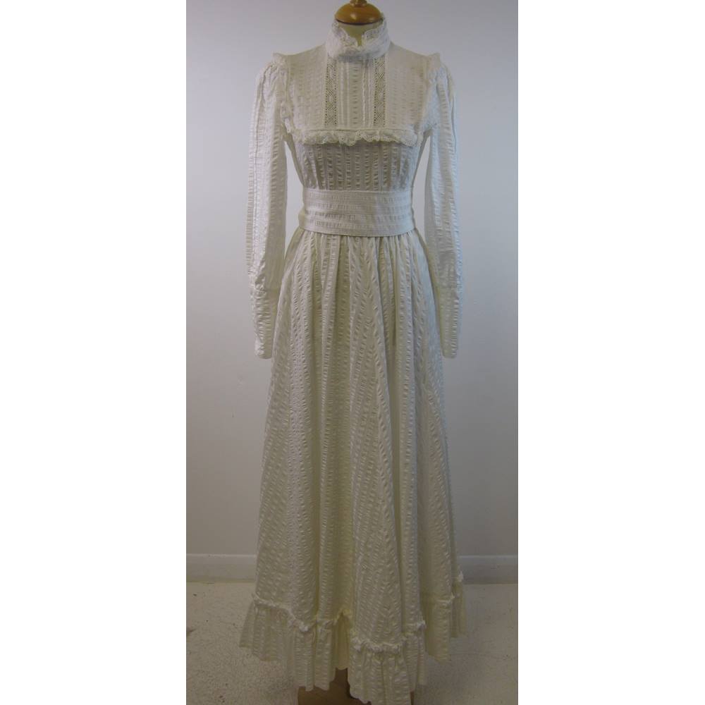 vintage-laura-ashley-size-10-white-wedding-dress-oxfam-gb-oxfam-s-online-shop