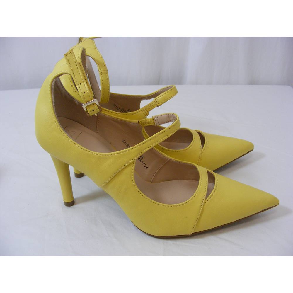 marks and spencer's shoes
