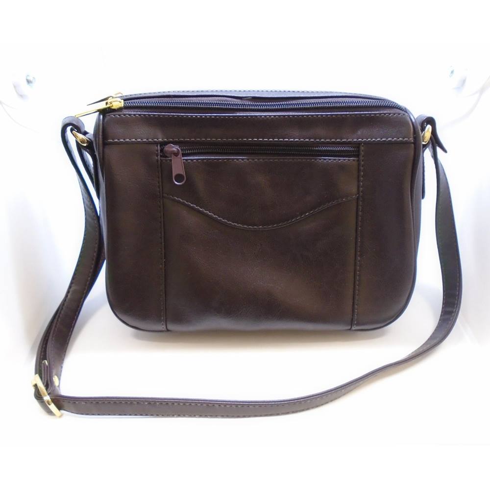 Jane Shilton SW6 - Brown Shoulder Bag | Oxfam GB | Oxfam’s Online Shop