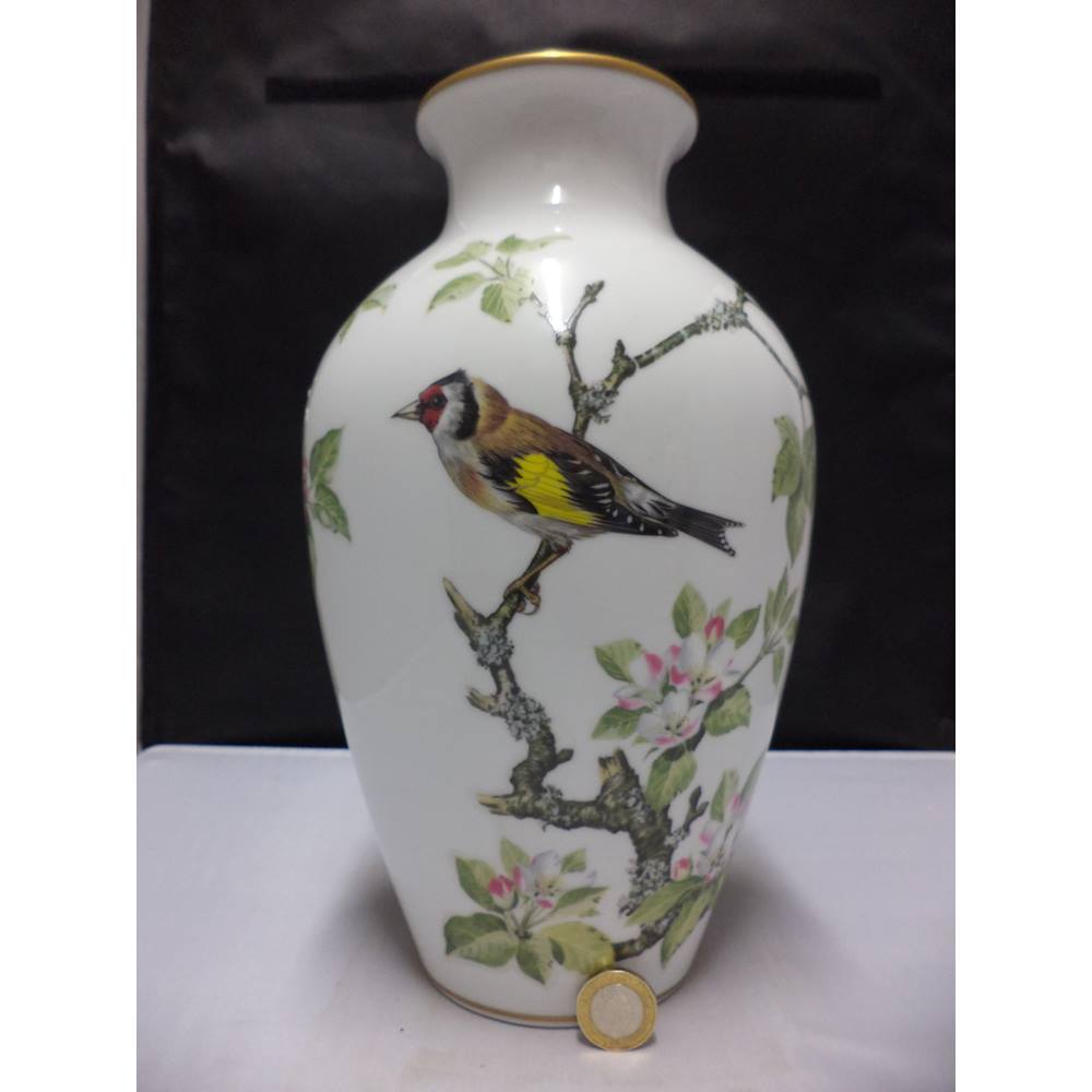 The Woodland Bird Vase by Franklin Porcelain - Limited Edition | Oxfam ...