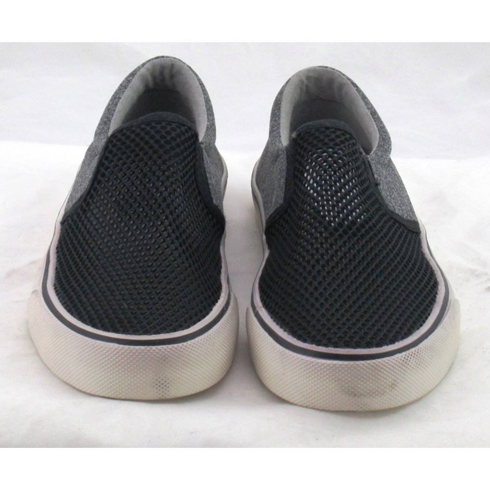 NWOT M&S Kids, size 2/34.5 black & grey slip on canvas shoes | Oxfam GB ...