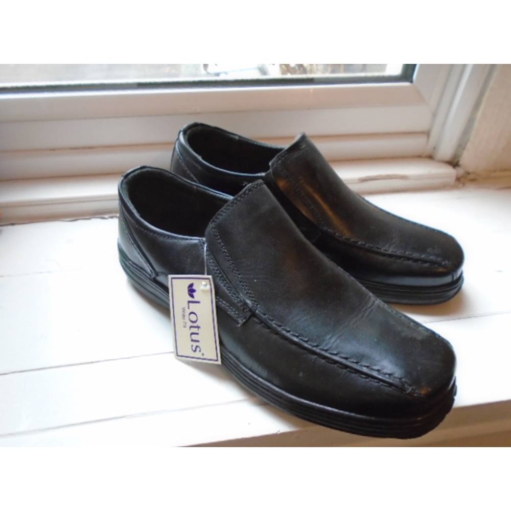 wide fit heels size 7