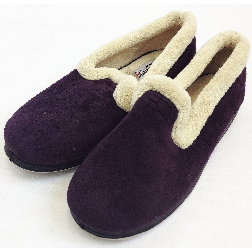 padders slippers size 6