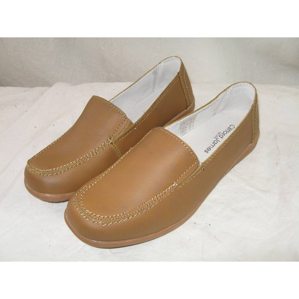 clifford james velcro shoes