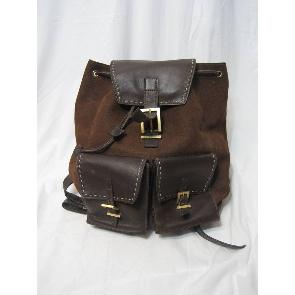 reduced-vintage-leather-celine-rucksack-backpack-celine-size-m