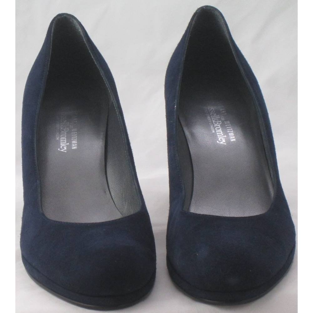 Stuart Weitzman for Russell & Bromley, size 7.5 navy suede high heeled ...