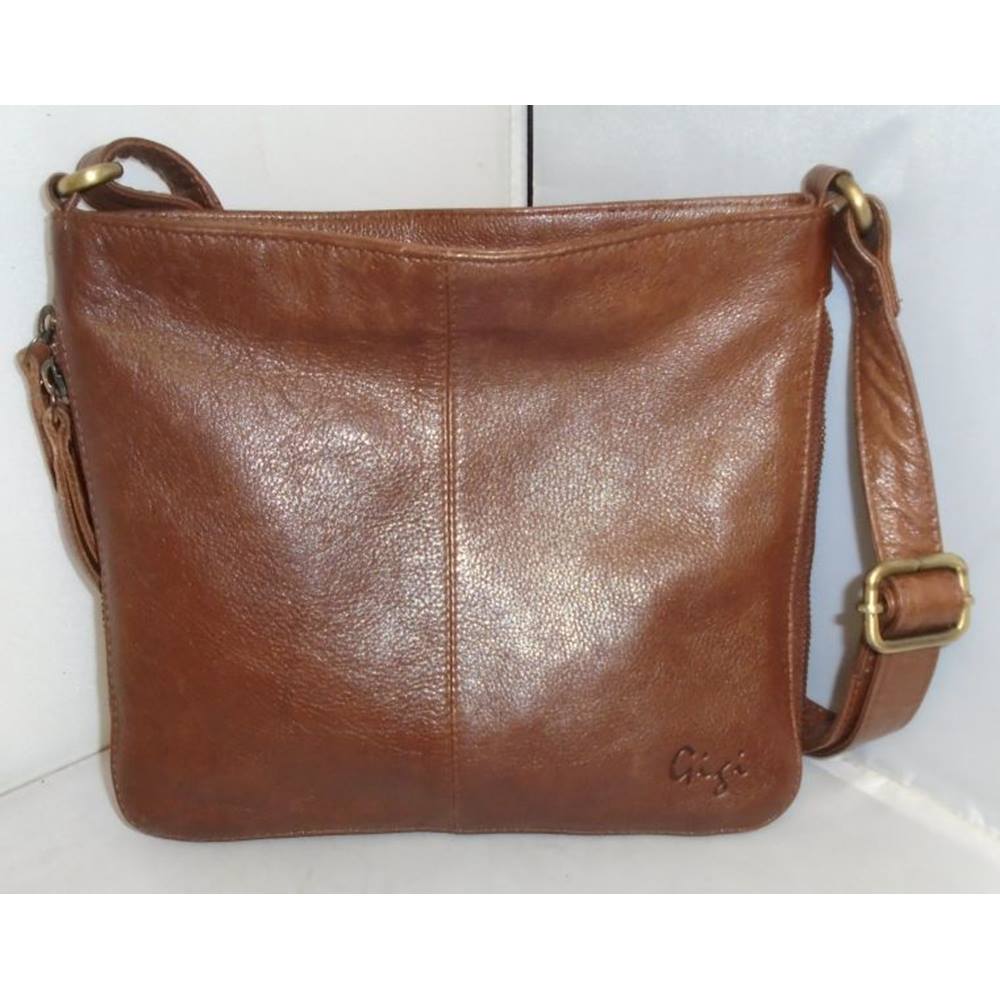 shoulder bag m