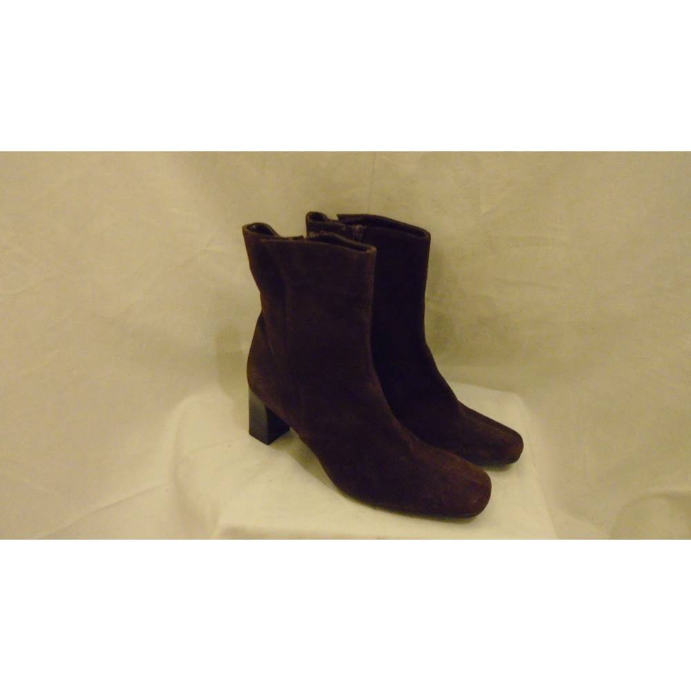 marks spencer boots sale