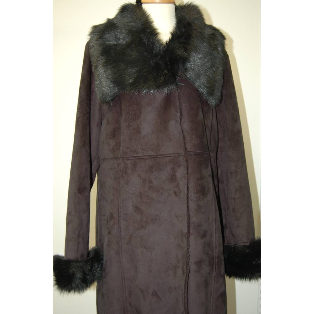 used fur coats - Second Hand Women's Clothing, Buy and Sell | Preloved