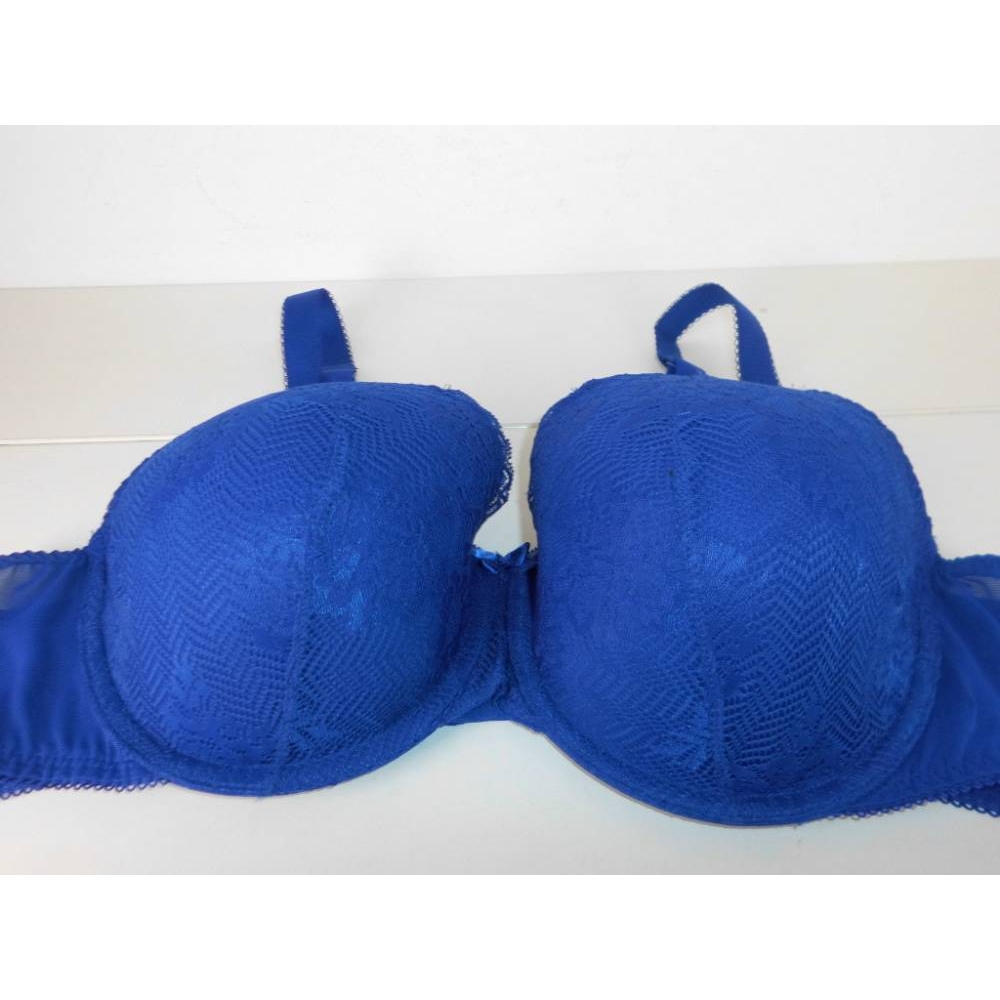 NWOT Marks & Spencer Underwired Bra Size 40B Blue Size: M | Oxfam GB ...