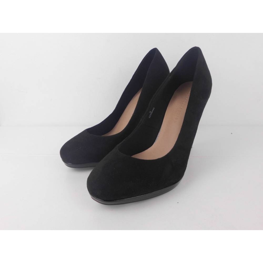 M&S Collection Soft Suede Pump Heels Black Size: 5 | Oxfam GB | Oxfam’s ...