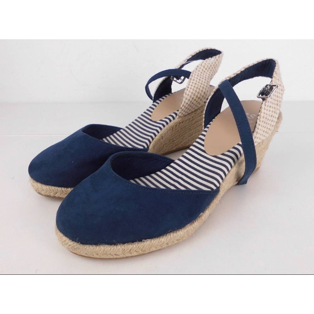 m and s wedges