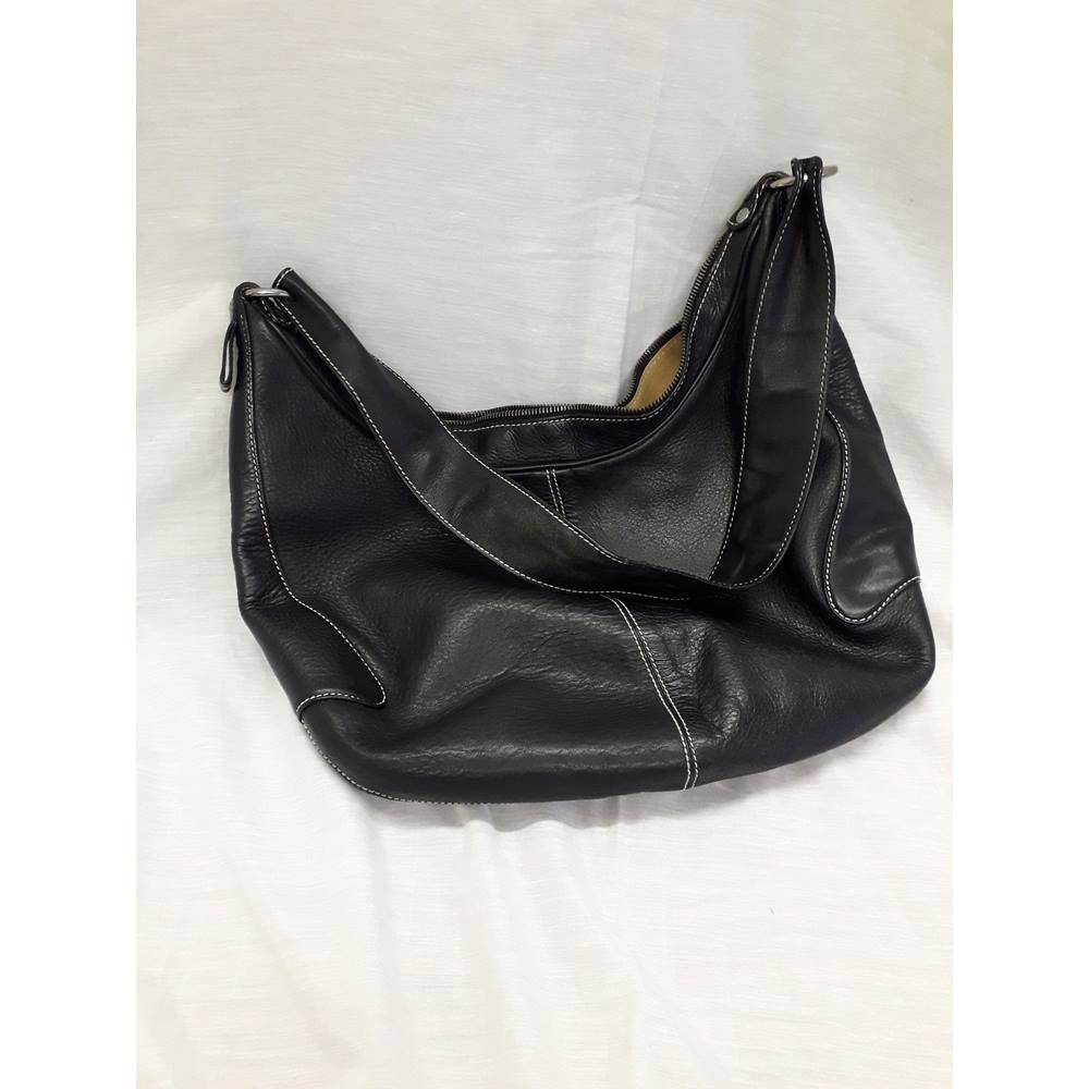 Todds Leather Scoop Shoulder Bag Black Size: L | Oxfam GB | Oxfam’s ...