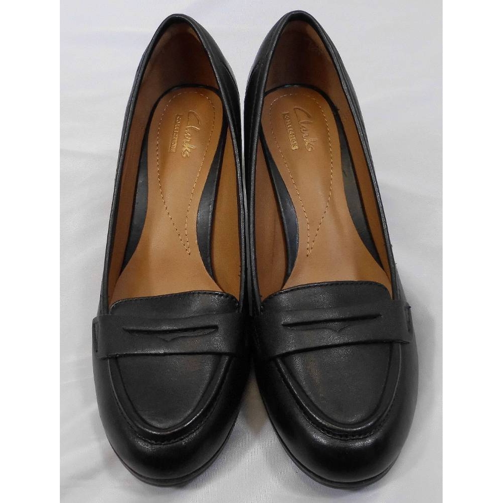 Clarks chunky heeled shoes black Size: 4 | Oxfam GB | Oxfam’s Online Shop