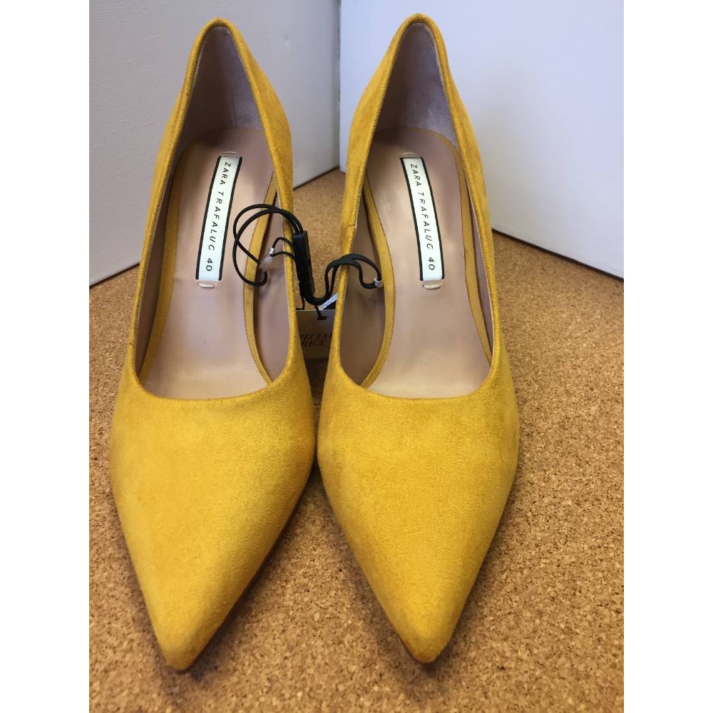 Zara Trafaluc High heeled shoes Yellow Size: 7 | Oxfam GB | Oxfam’s ...