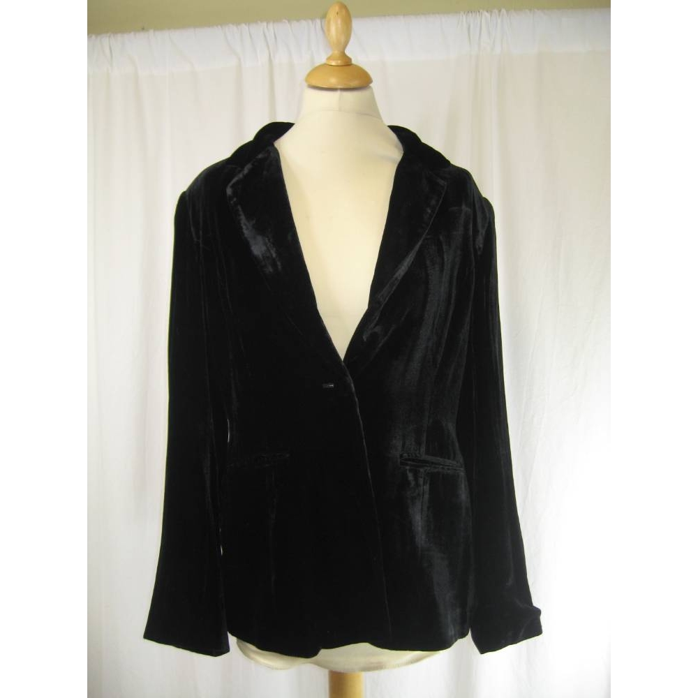 AUGUST SILK velvet fitted jacket BLACK Size: 14 | Oxfam GB | Oxfam’s ...