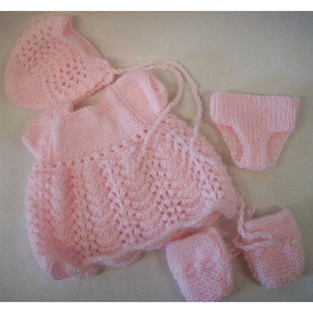 hand knitted dolls clothes