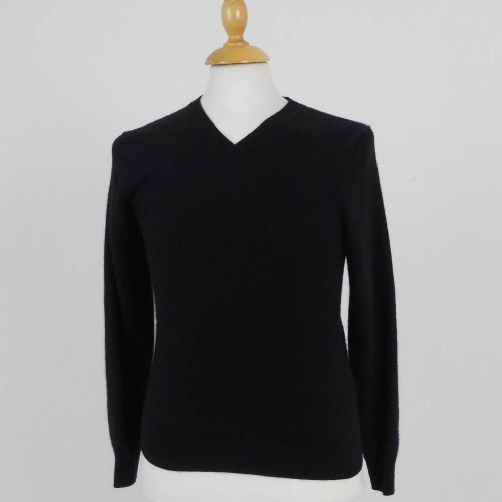 Uniqlo Cashmere Jumper Black Size: XS | Oxfam GB | Oxfam’s Online Shop
