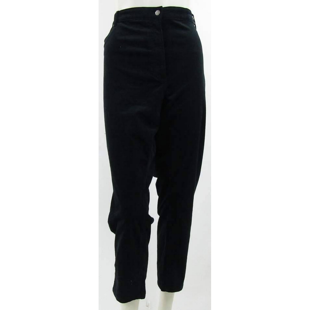 M&S Skinny Short Trousers Size 24 Black Velvet Size: 44