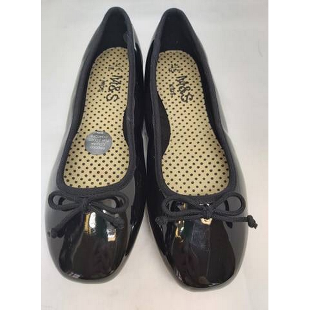 M&S BNWOT School Dolly Shoes Black Size: 2 | Oxfam GB | Oxfam’s Online Shop
