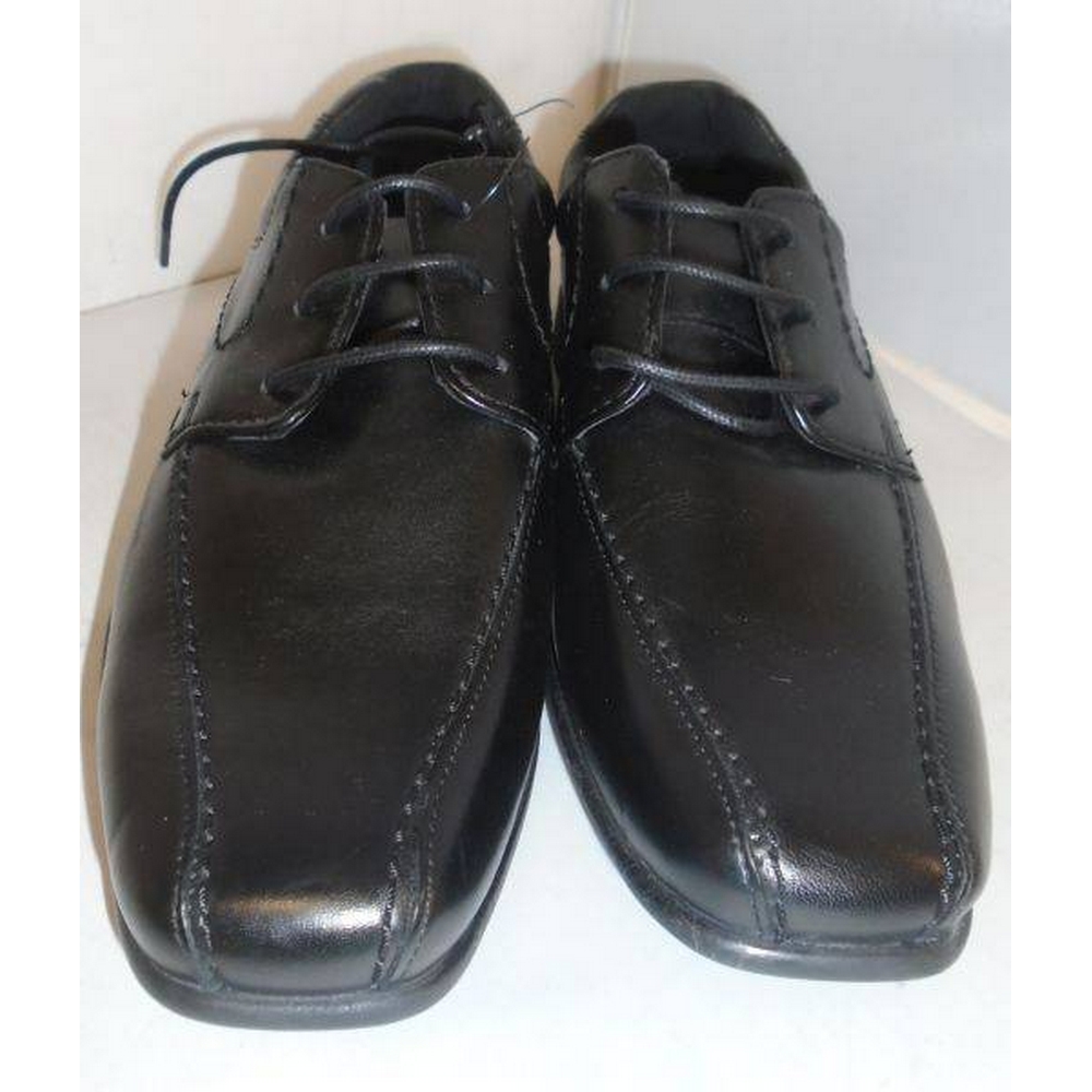 M&S School Lace Up Shoes Black Size: 3.5 | Oxfam GB | Oxfam’s Online Shop