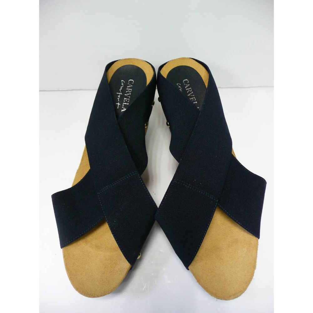navy carvela trainers
