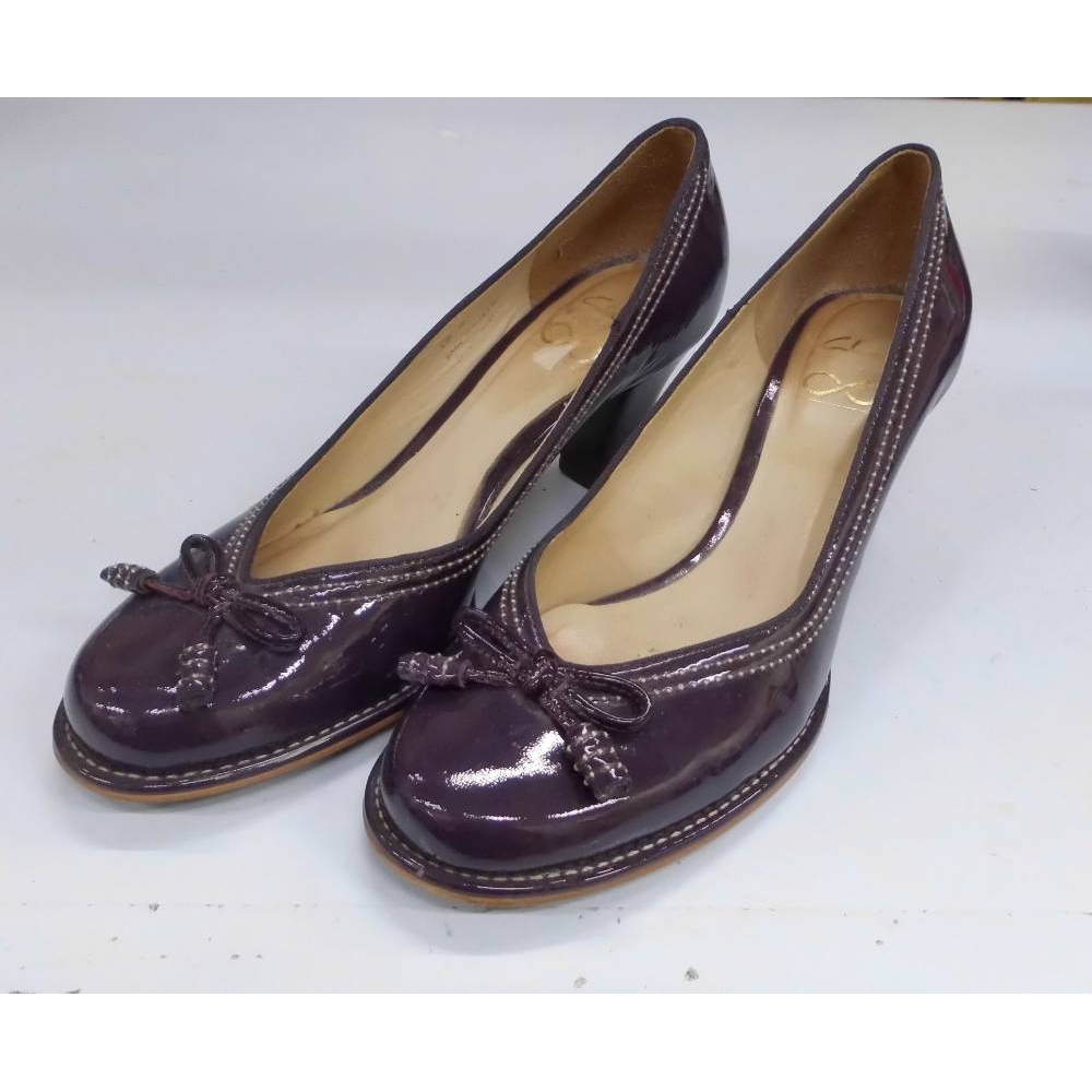Clarks Heeled shoe Purple Size: 6 | Oxfam GB | Oxfam’s Online Shop