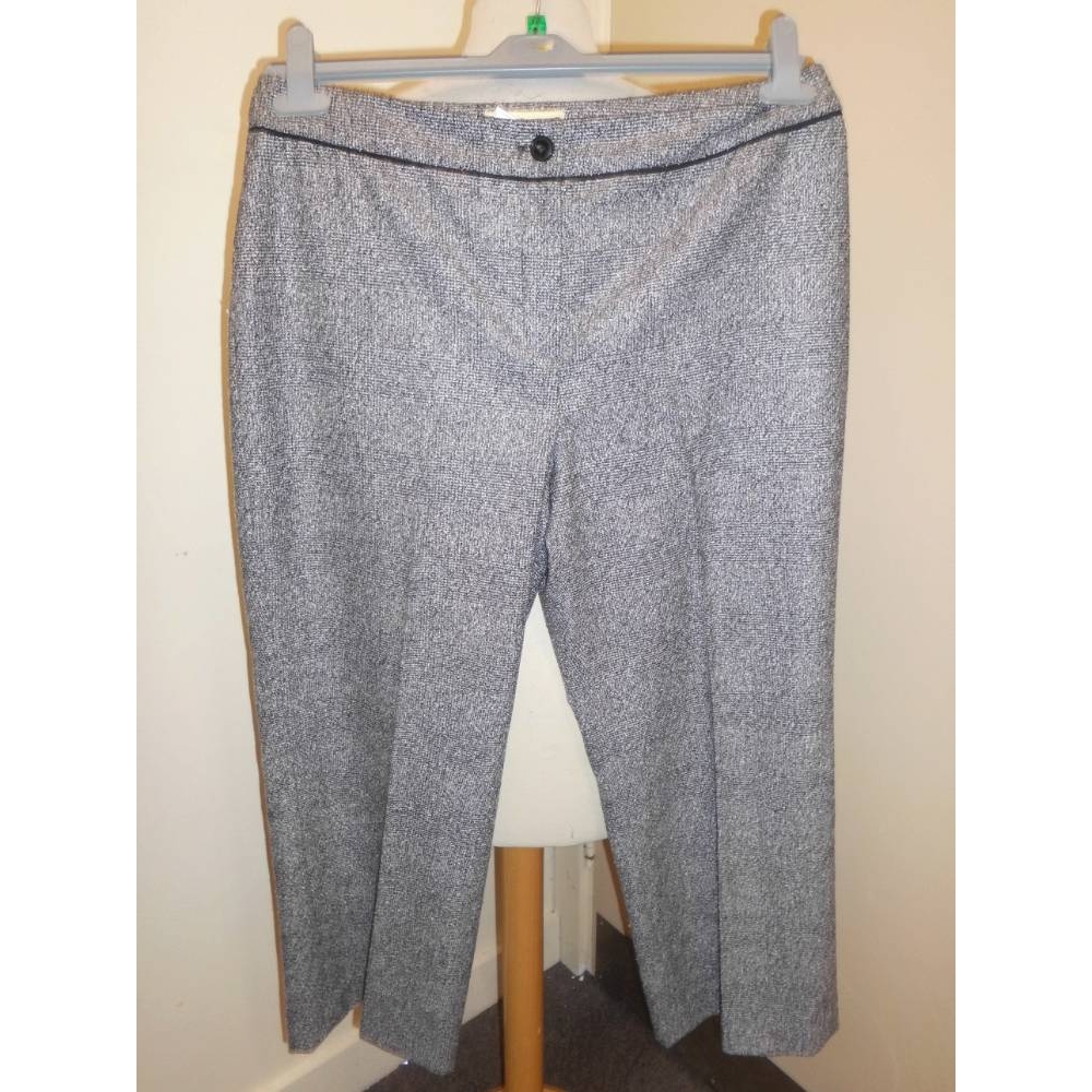 Viyella trousers grey Size: 34