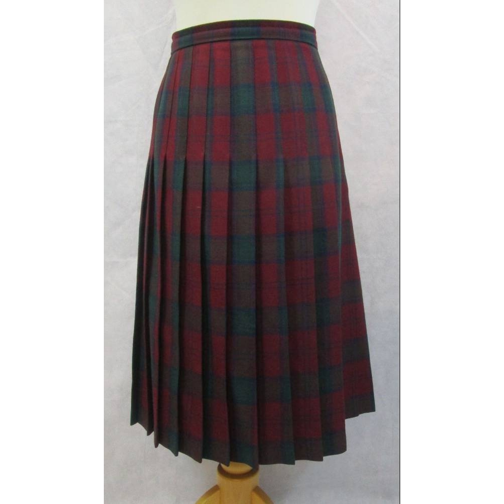 Edinburgh Woollen Mill pleated wool skirt burgundy tartan Size: 20 ...