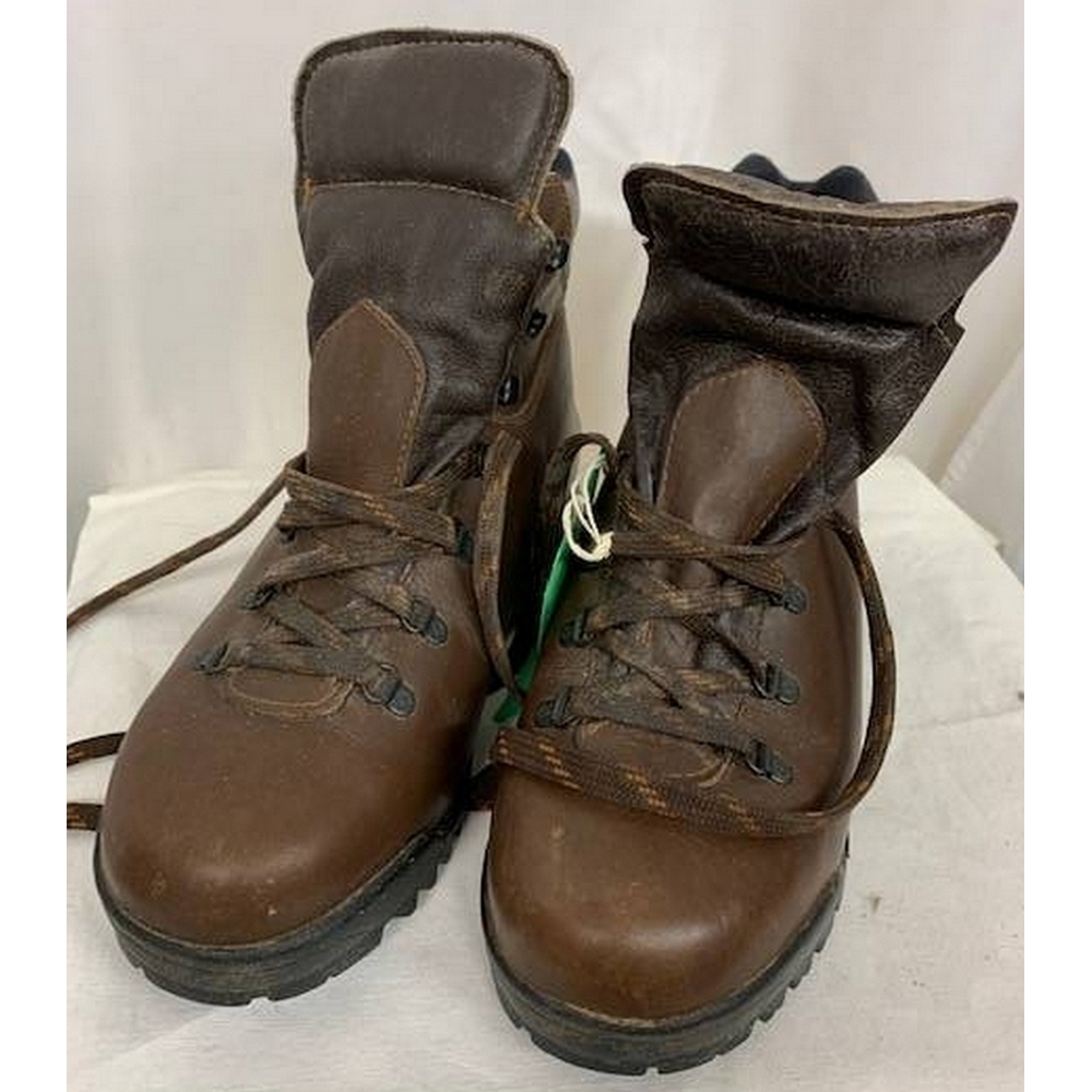 Demon sympatex climatic system walking boots brown Size: 9.5 | Oxfam GB ...