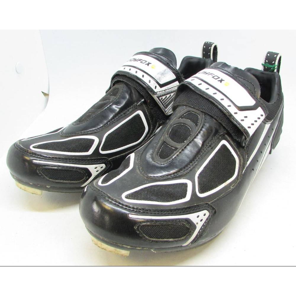 best waterproof cycling shoes