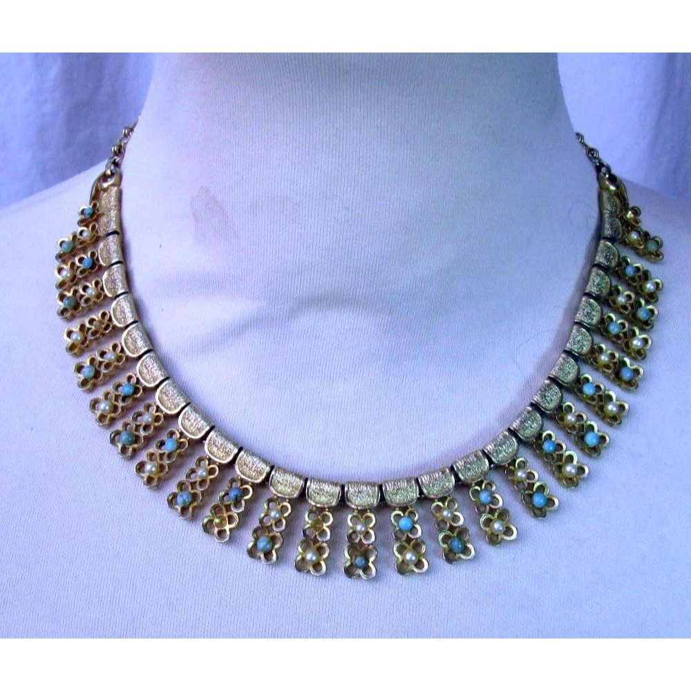 Bollywood style necklace with matching screw clip earrings. for sale  Romsey