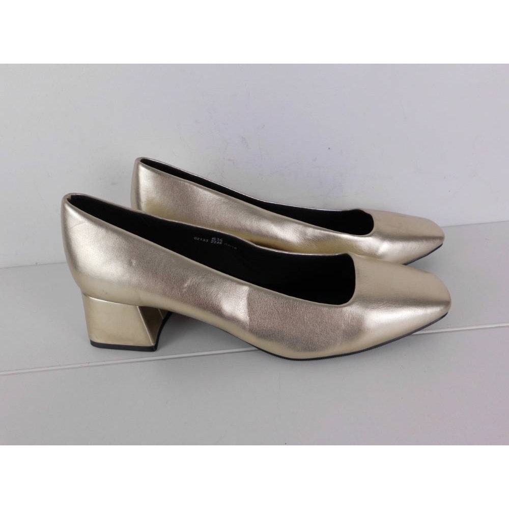 M&S Collection Block Heeled Court Shoes Gold Size: 6.5 For Sale in ...