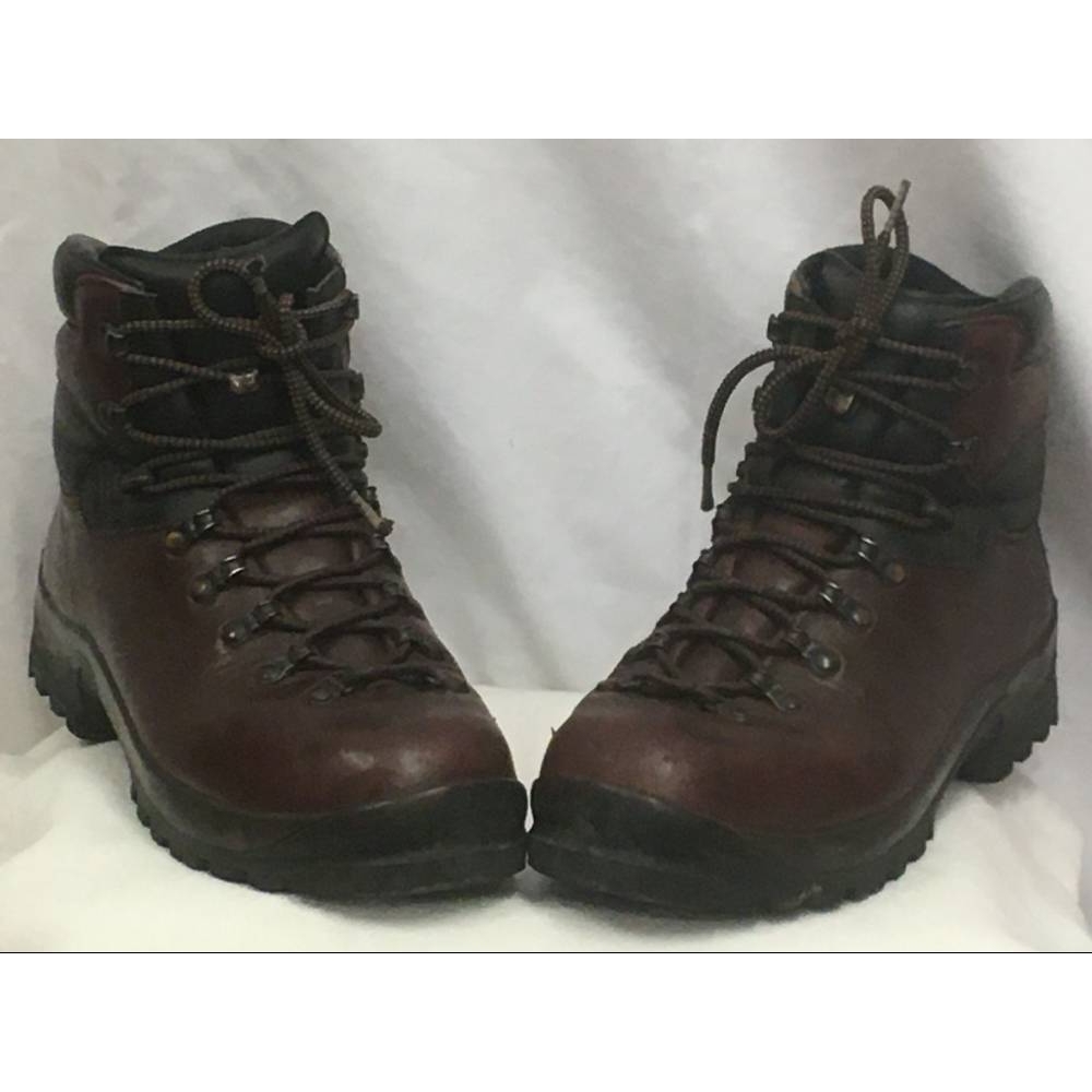 lightweight hill walking boots