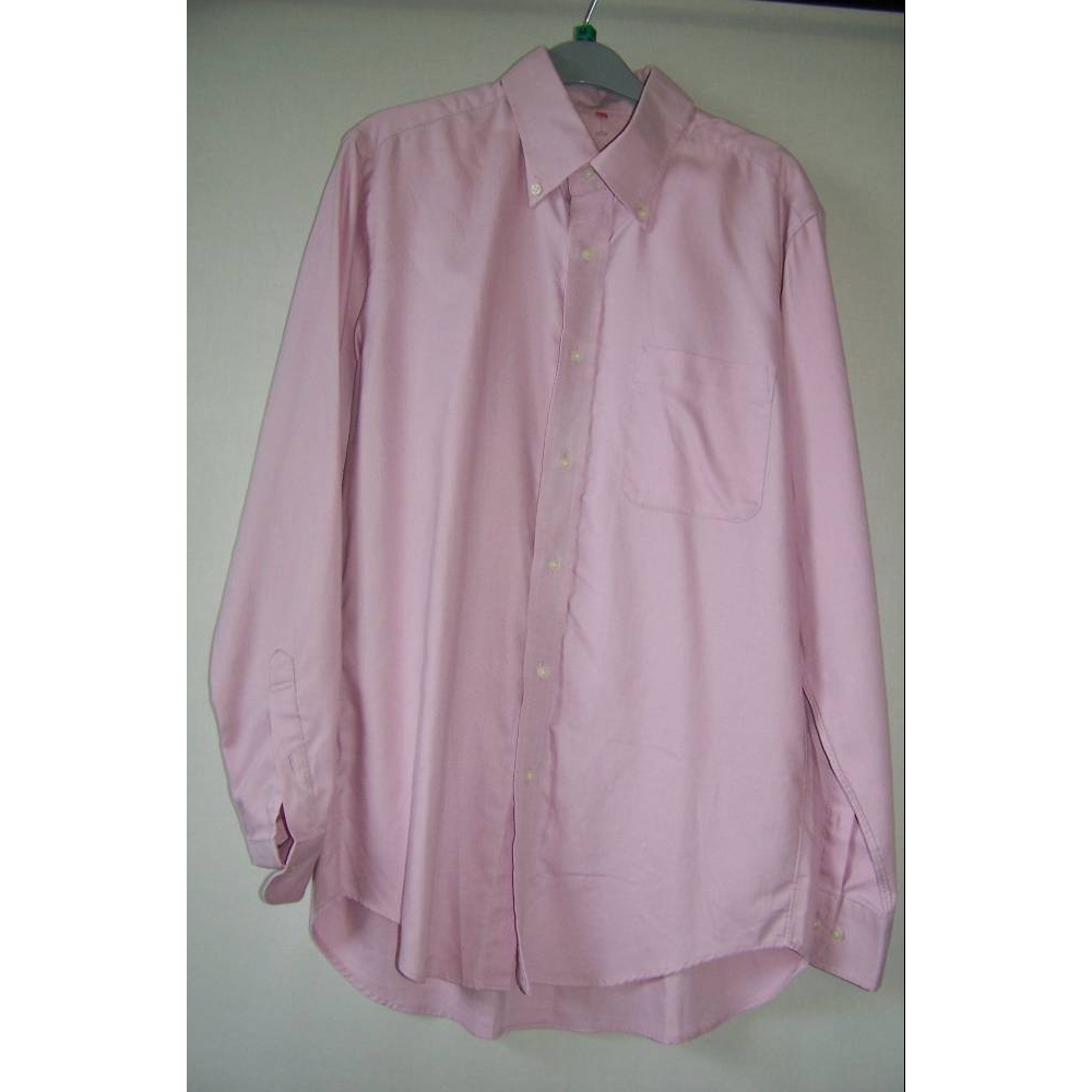 Uniqlo Shirt Pink Size: M | Oxfam GB | Oxfam’s Online Shop
