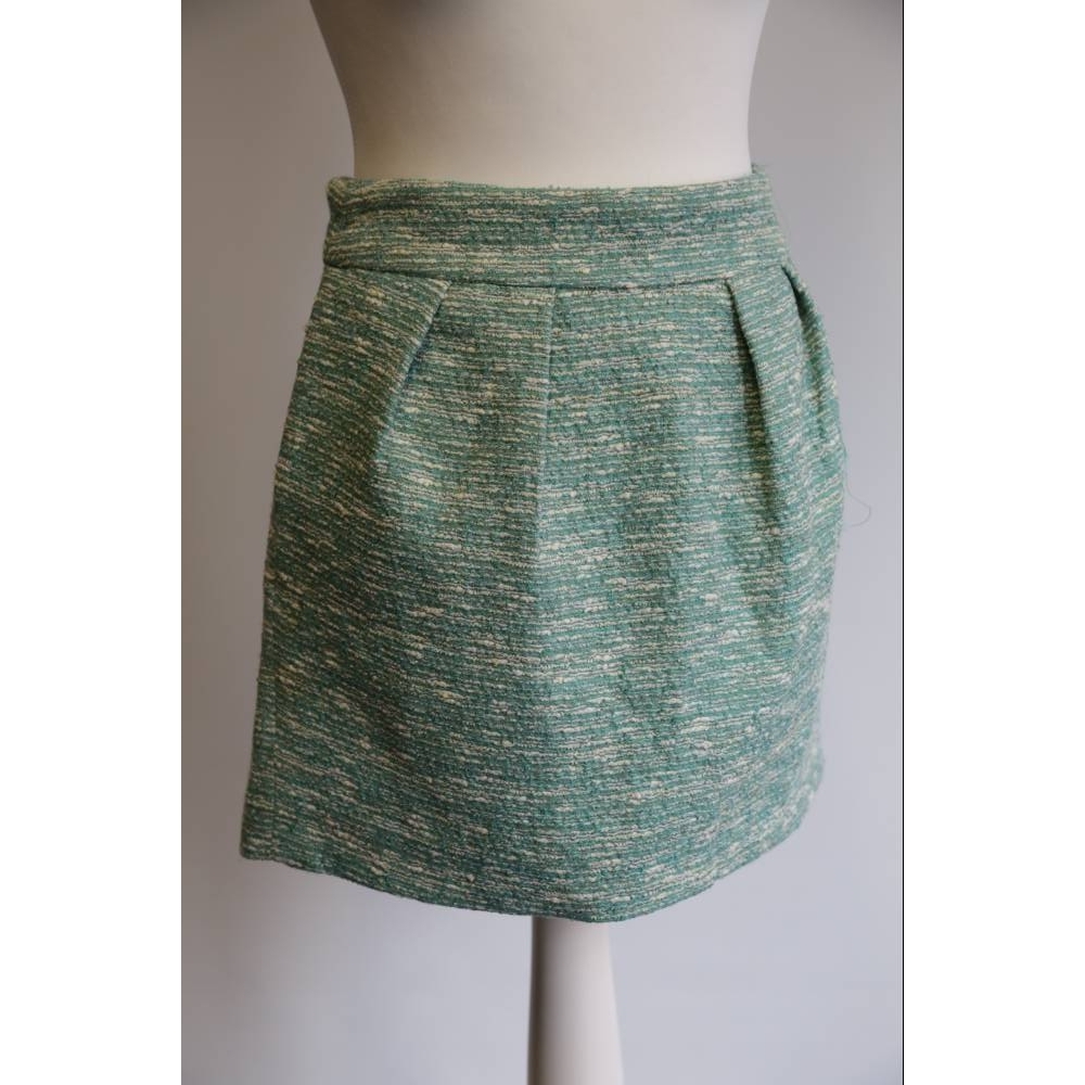 Zara mini skirt green and white Size: S | Oxfam GB | Oxfam’s Online Shop