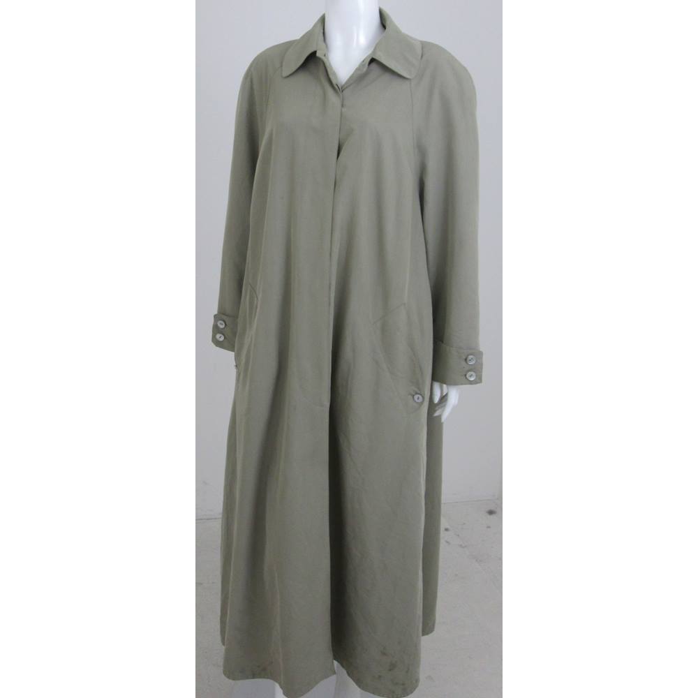 Cloud nine Raincoat dark beige Size: 12 For Sale in London | Preloved