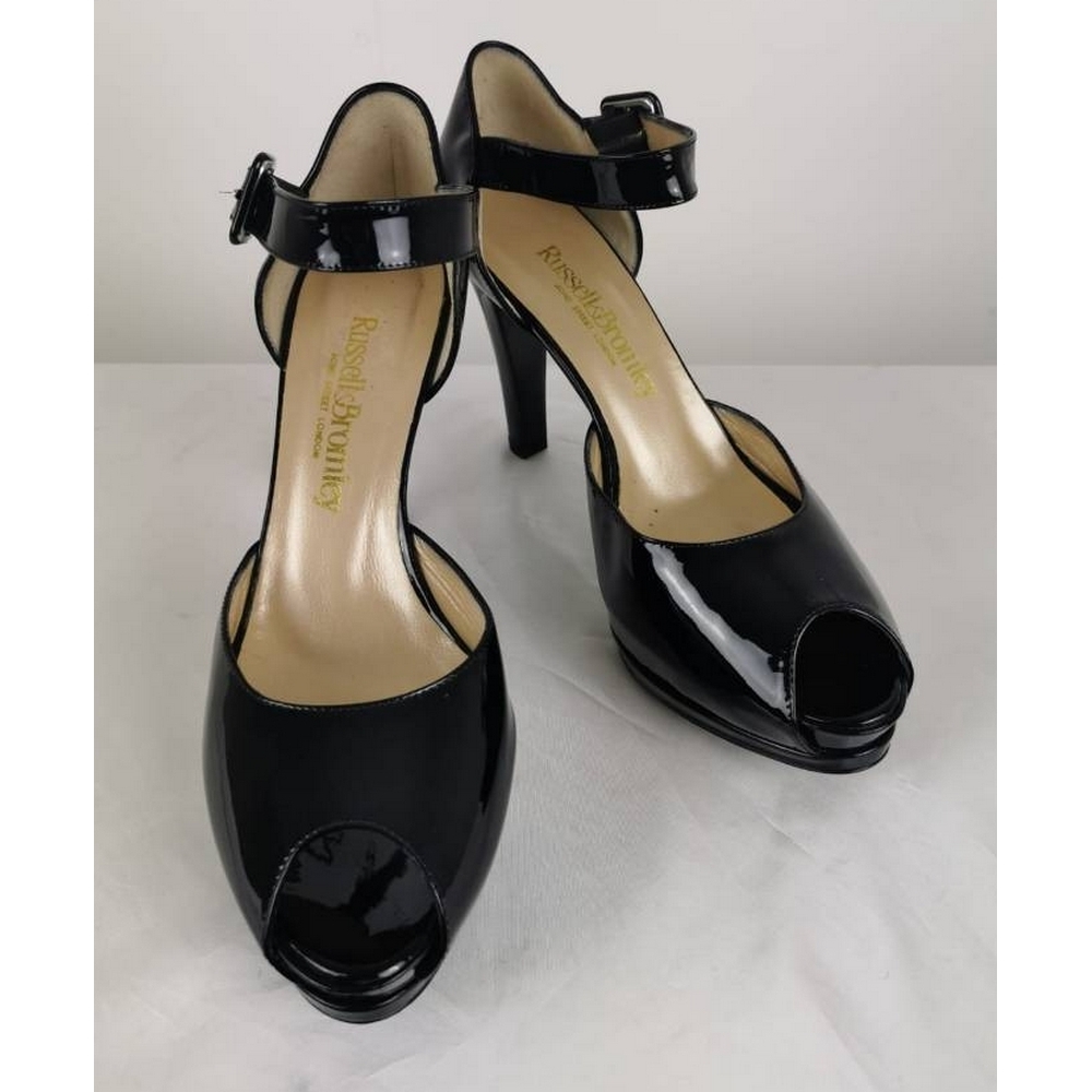russell and bromley lelli kelly