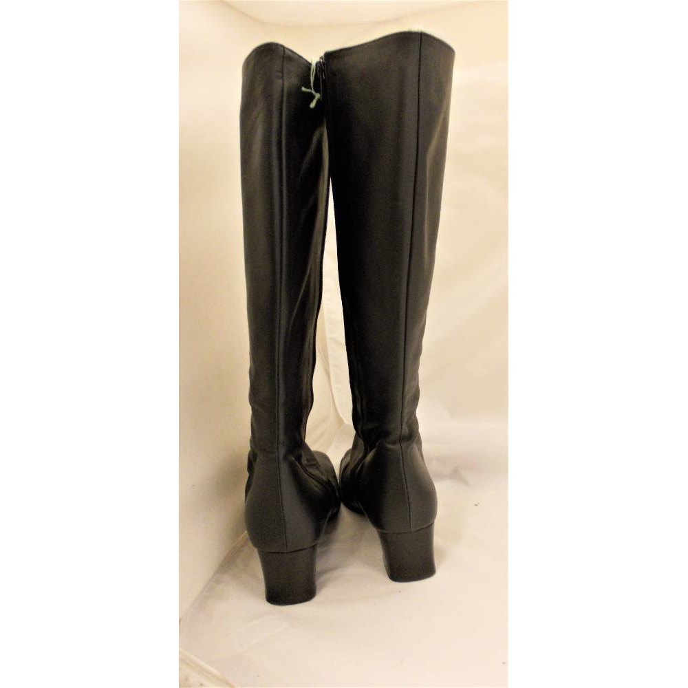 Vera Gomma long leather boots black Size: 5 | Oxfam GB | Oxfam’s Online ...