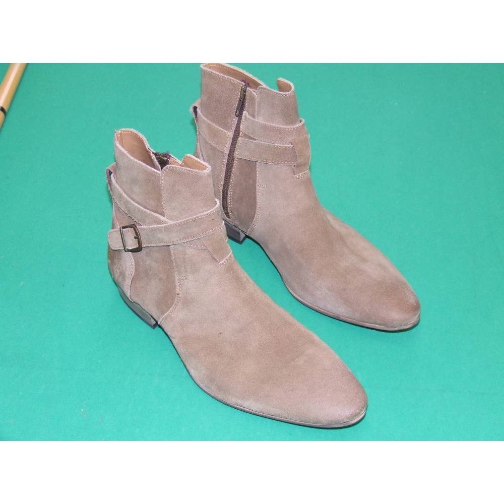 tan ankle boots size 9