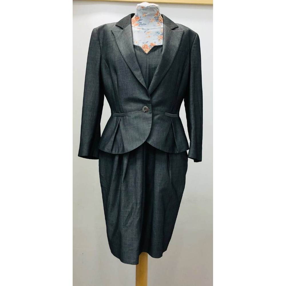 N.W.3 Hobbs Metallic Grey Dress Suit Grey Size: 10 For Sale in Glasgow ...