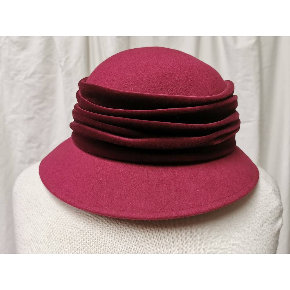 Image 1 of Bill Horsman Ladies Hat wine Size: One size